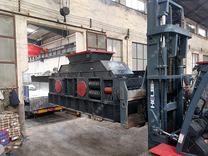 砂廠用1208型對輥破碎機制砂如何？廠家推薦