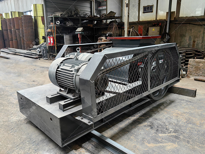 雙齒輥破碎機為什么被稱為“狼牙破碎機”？它真有那么厲害嗎？