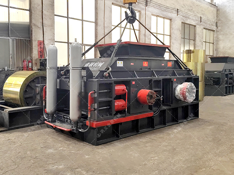 礦用液壓對(duì)輥制砂機(jī)如何實(shí)現(xiàn)砂石細(xì)碎與高產(chǎn)雙提升? 礦用液壓對(duì)輥制砂機(jī)如何實(shí)現(xiàn)砂石細(xì)碎與高產(chǎn)雙提升?